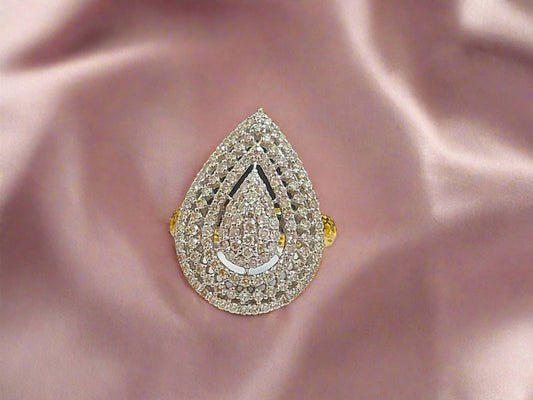 Twinkle Pear Gold Ring
