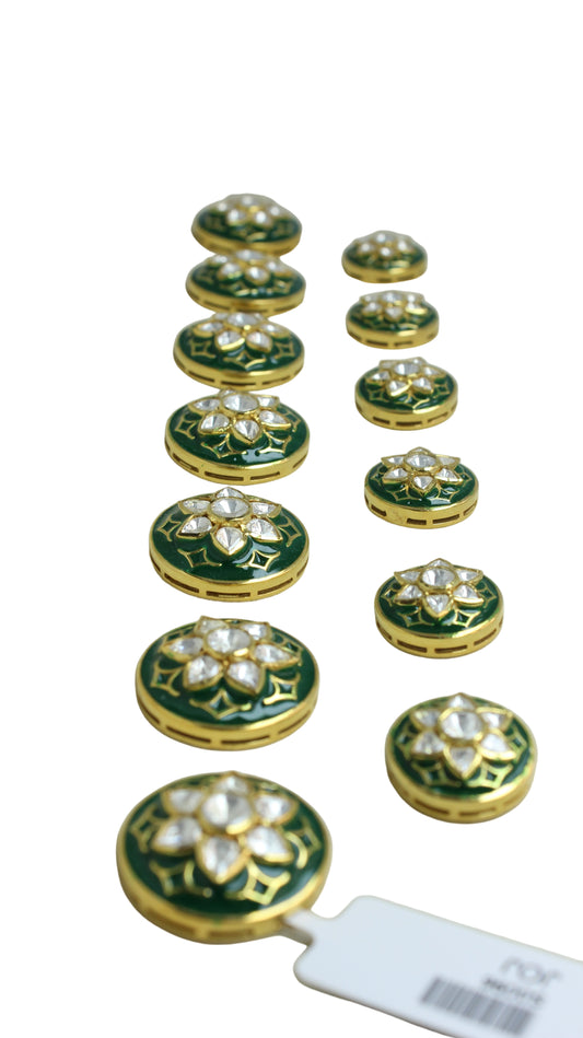 Harit Pushp Polki Button